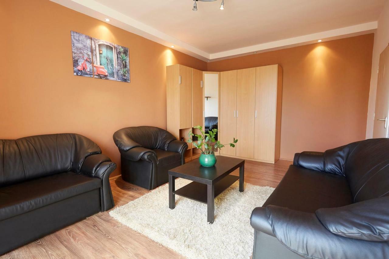 Egyetemvaros - A. Apartman เปตช์ ภายนอก รูปภาพ